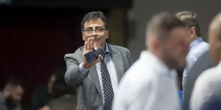 Tras el decreto de Kicillof, el massismo trabaja en pincho sesión para suspender las PASO en la provincia