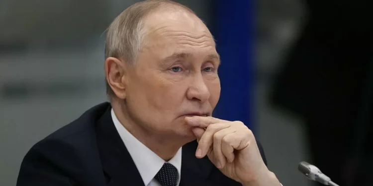 Las sospechas de Trump sobre la intención de Putin con el alto al descarga acaba en pincho amenaza a la flota en la sombra rusa